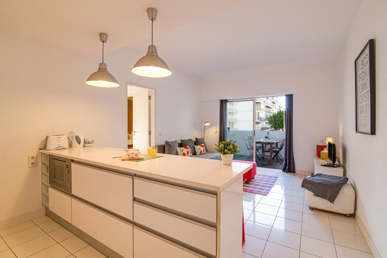 Modern Apartment By The Sea Quarteira Luaran gambar
